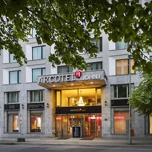 4* Szálloda Arcotel John F